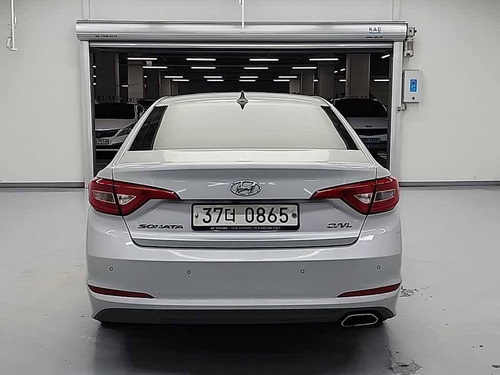 HYUNDAI Sonata - Vista 3