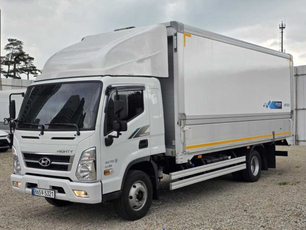 medium and large cargo truck - Vista 2