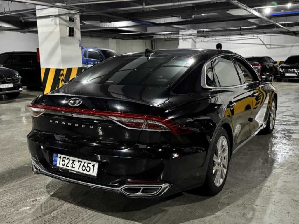 HYUNDAI Grandeur - Vista 3
