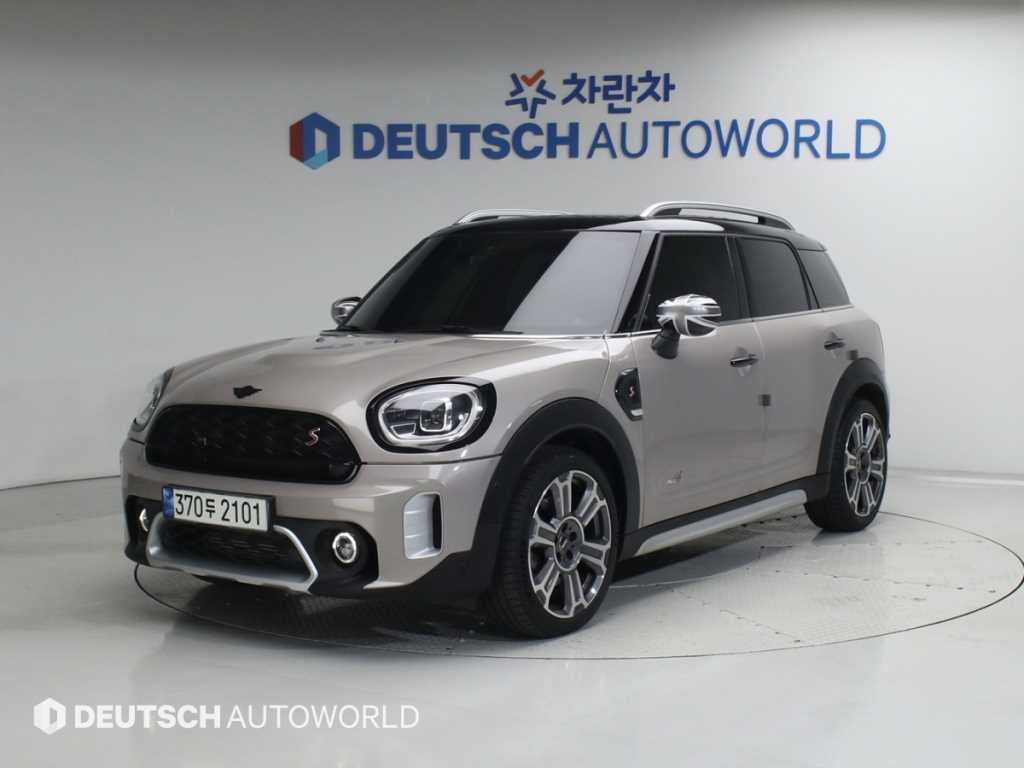 Mini Countryman 2022 Plateado - Importación desde Corea - HF Imports Iquique - Foto 1