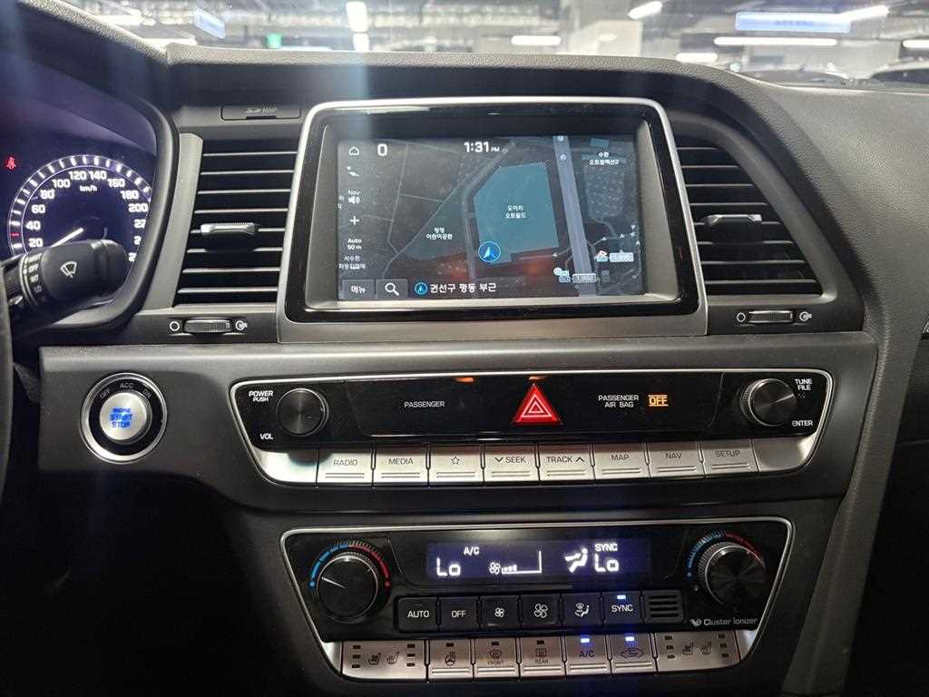 HYUNDAI Sonata - Vista 9