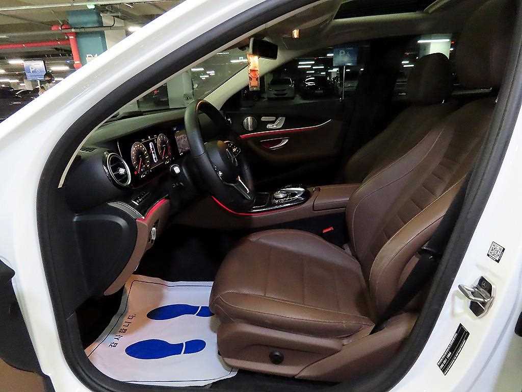 Mercedes Benz E class - Vista 6