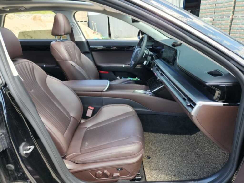HYUNDAI Grandeur - Vista 6