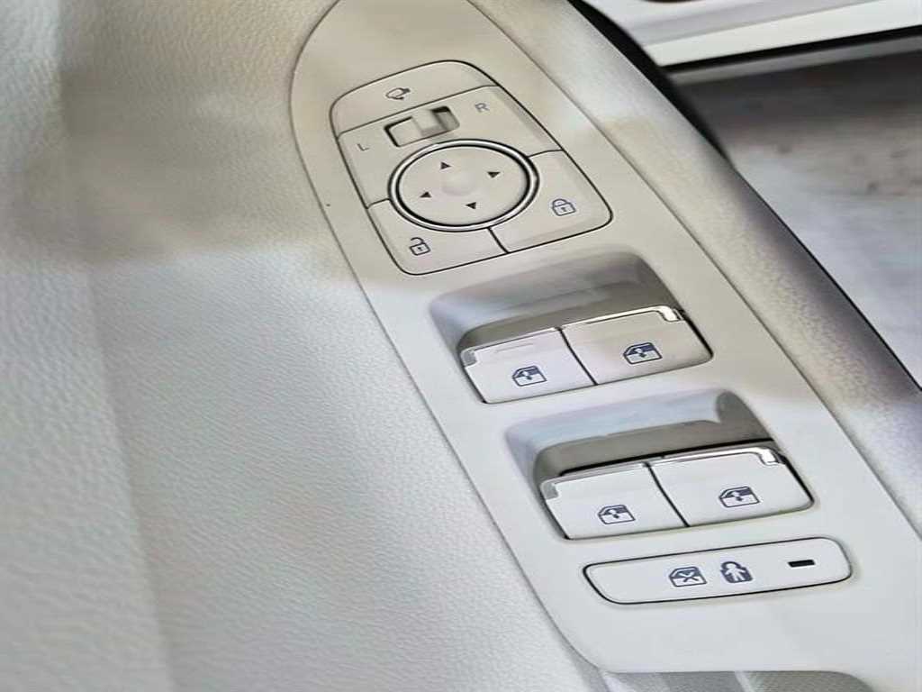 HYUNDAI Grandeur - Vista 12