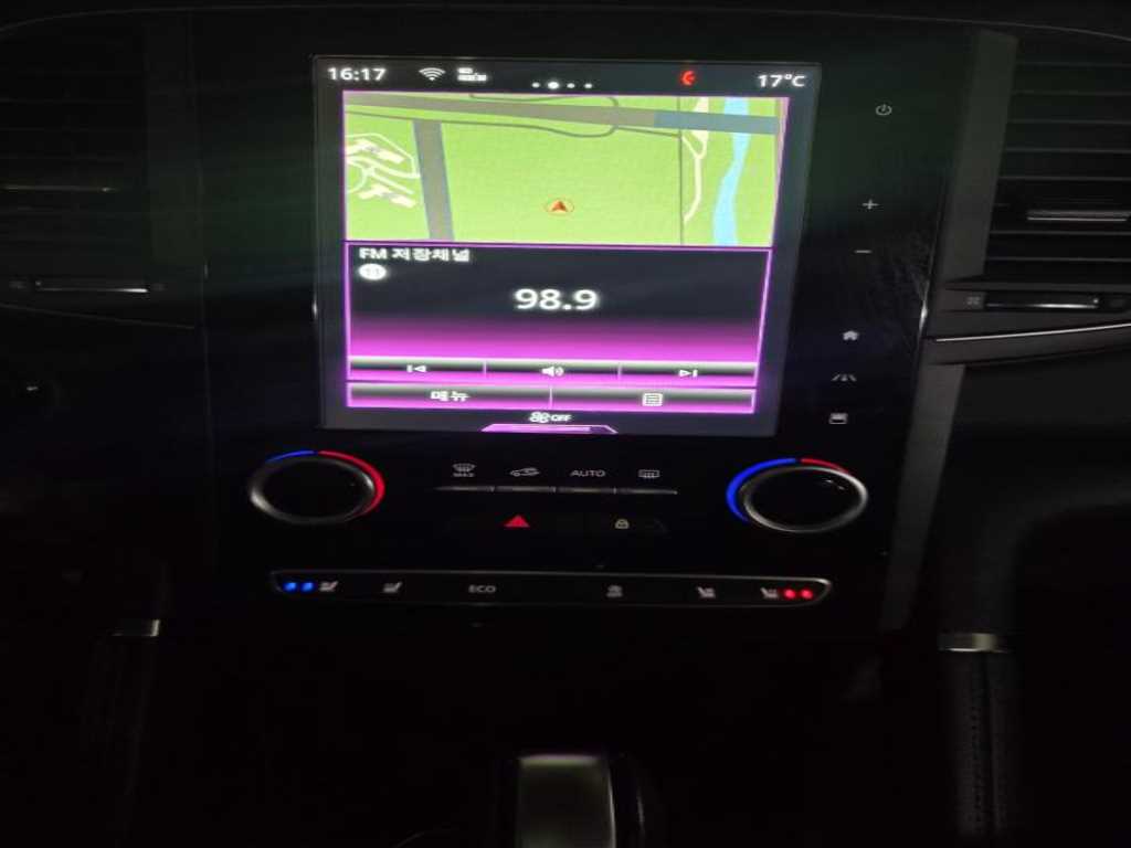 SAMSUNG QM6 - Vista 6