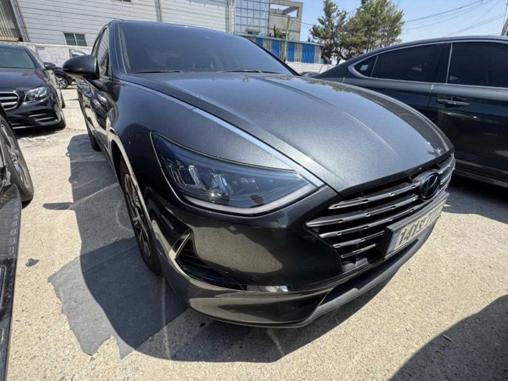 HYUNDAI Sonata - Vista 3