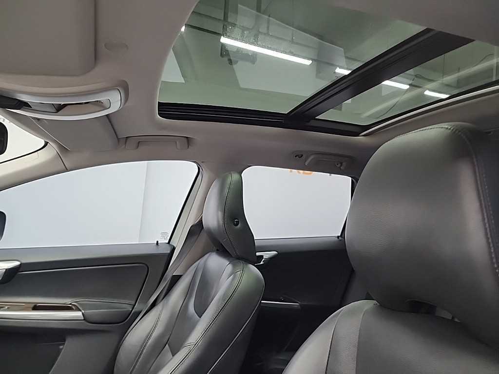 Volvo XC60 2014 Gris - Importación desde Corea - HF Imports Iquique - Foto 13