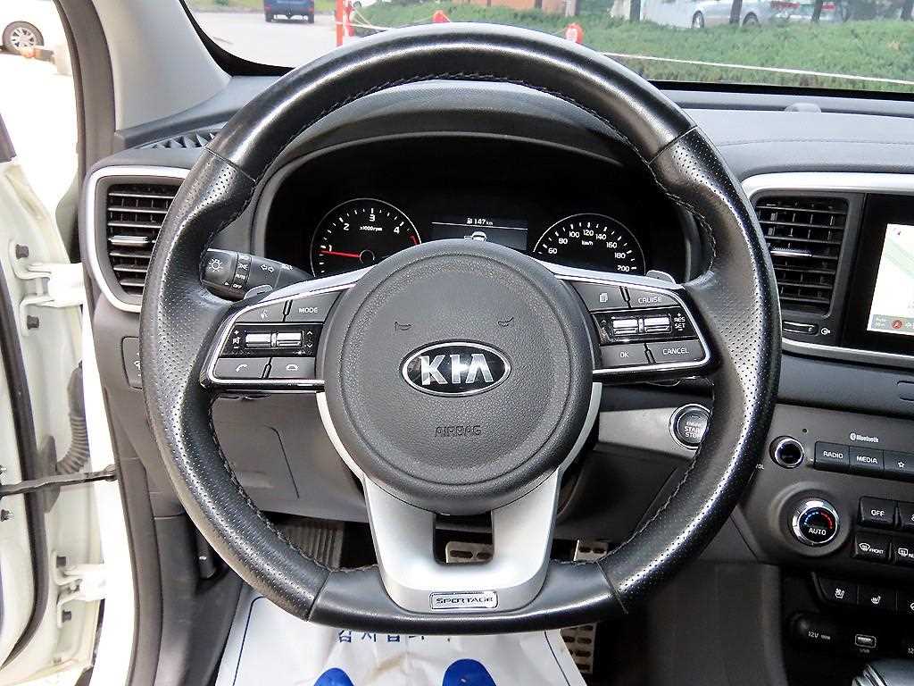 KIA Sportage - Vista 8