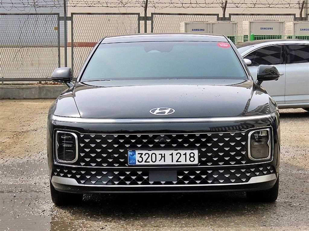 HYUNDAI Grandeur - Vista 2