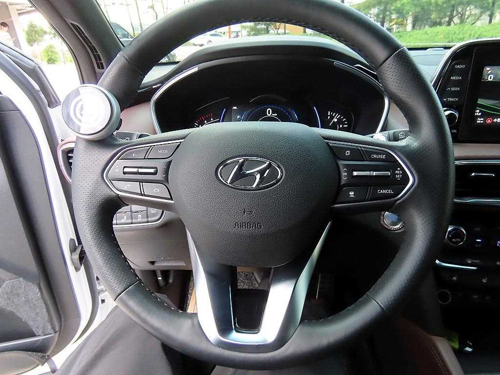 HYUNDAI Santa Fe - Vista 8