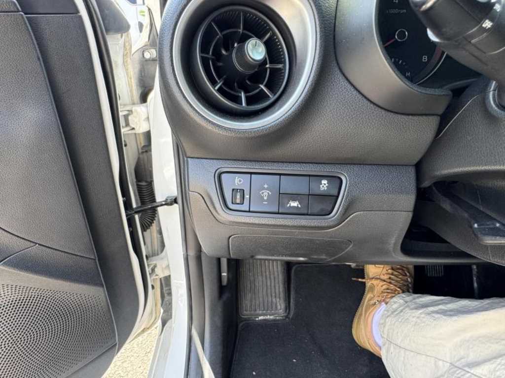 KIA K3 - Vista 11