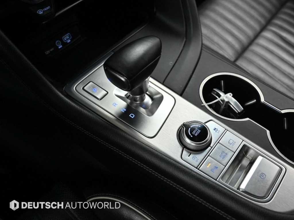 Genesis G70 - Vista 9