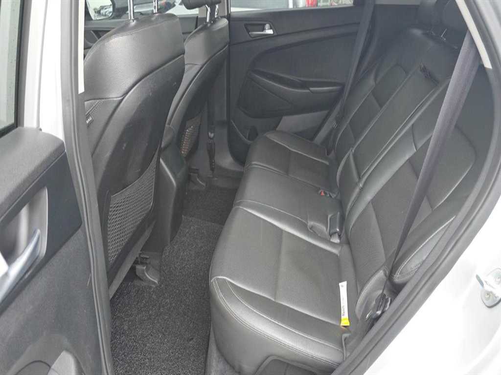 HYUNDAI Tucson - Vista 3