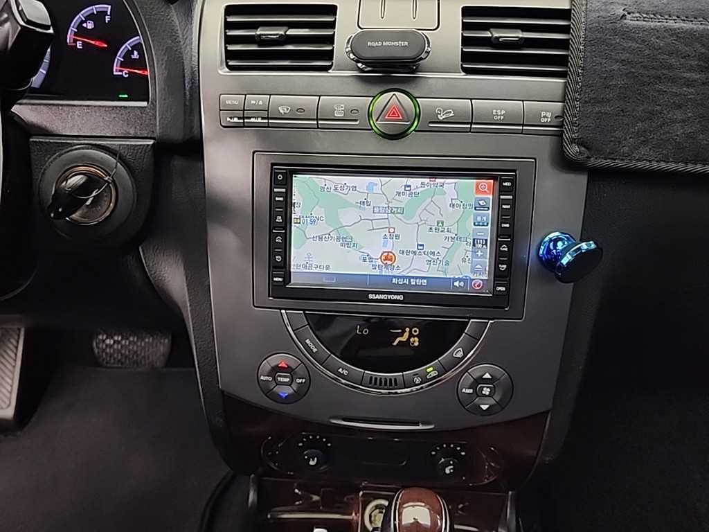 Ssangyong Rexton - Vista 10