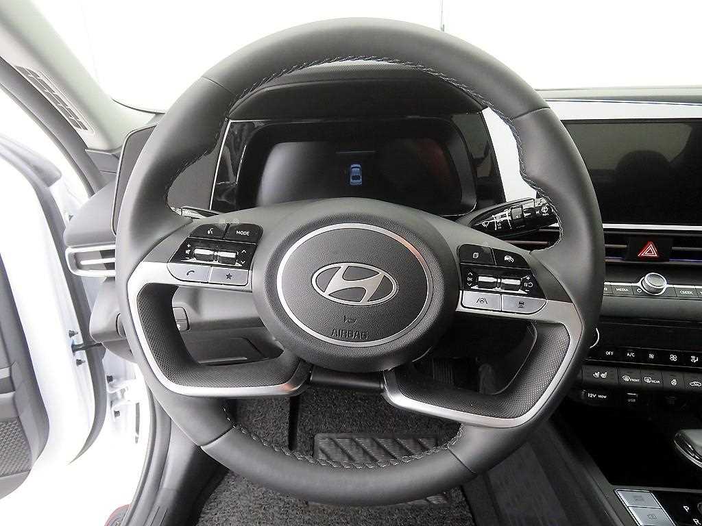 HYUNDAI Avante - Vista 8