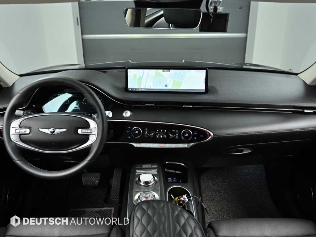 Genesis GV70 - Vista 7