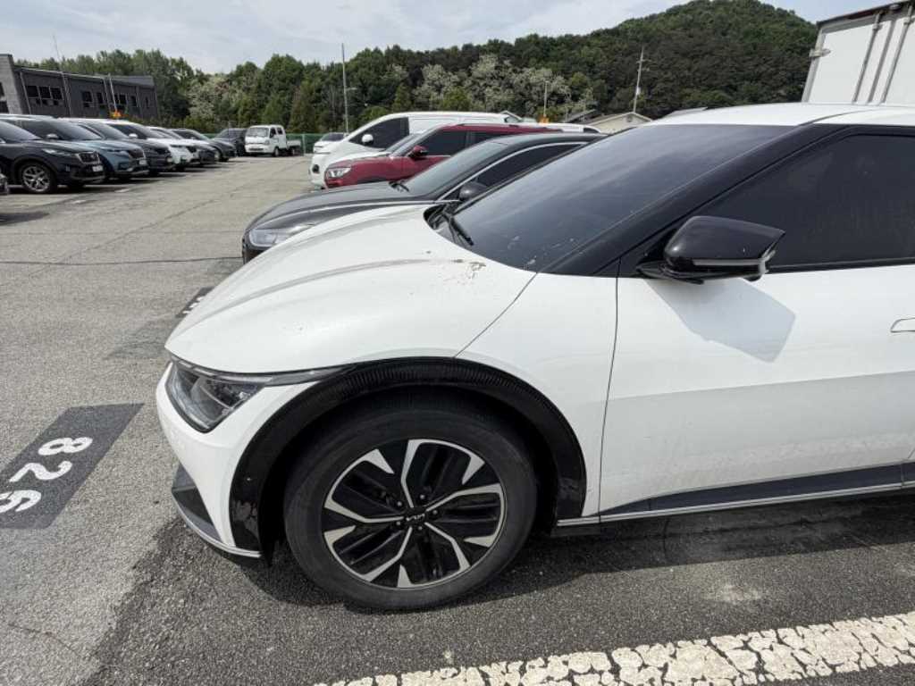KIA EV6 - Vista 3