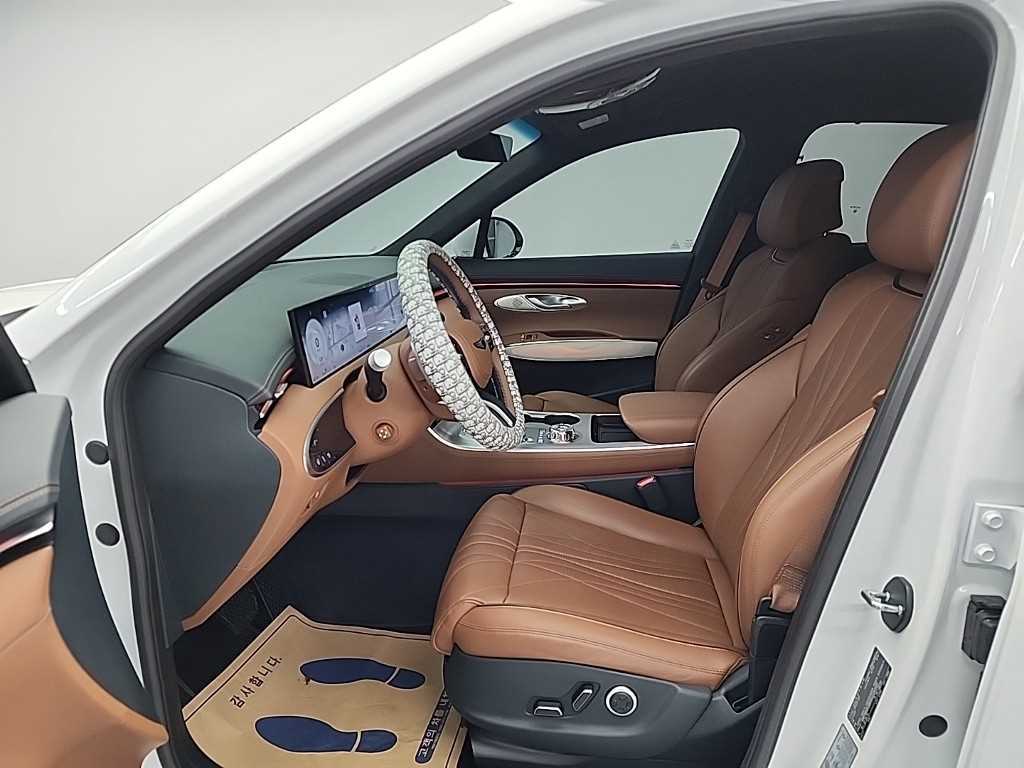 Genesis GV70 - Vista 11