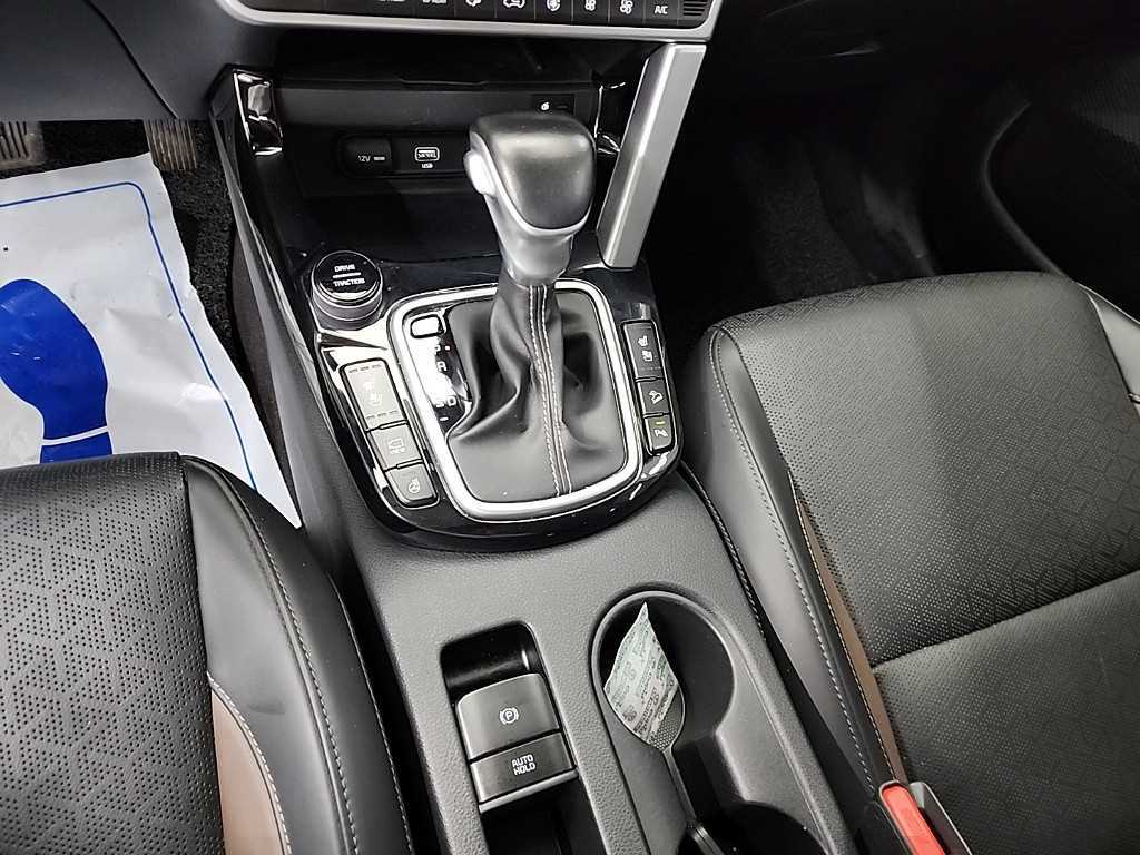 KIA Seltos - Vista 8