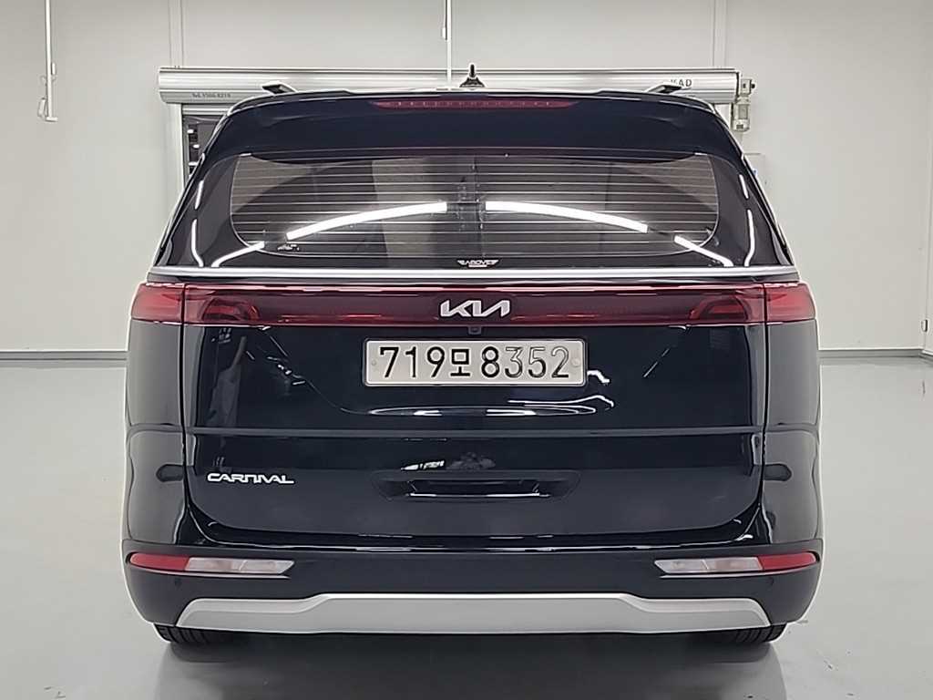 KIA Carnival - Vista 3
