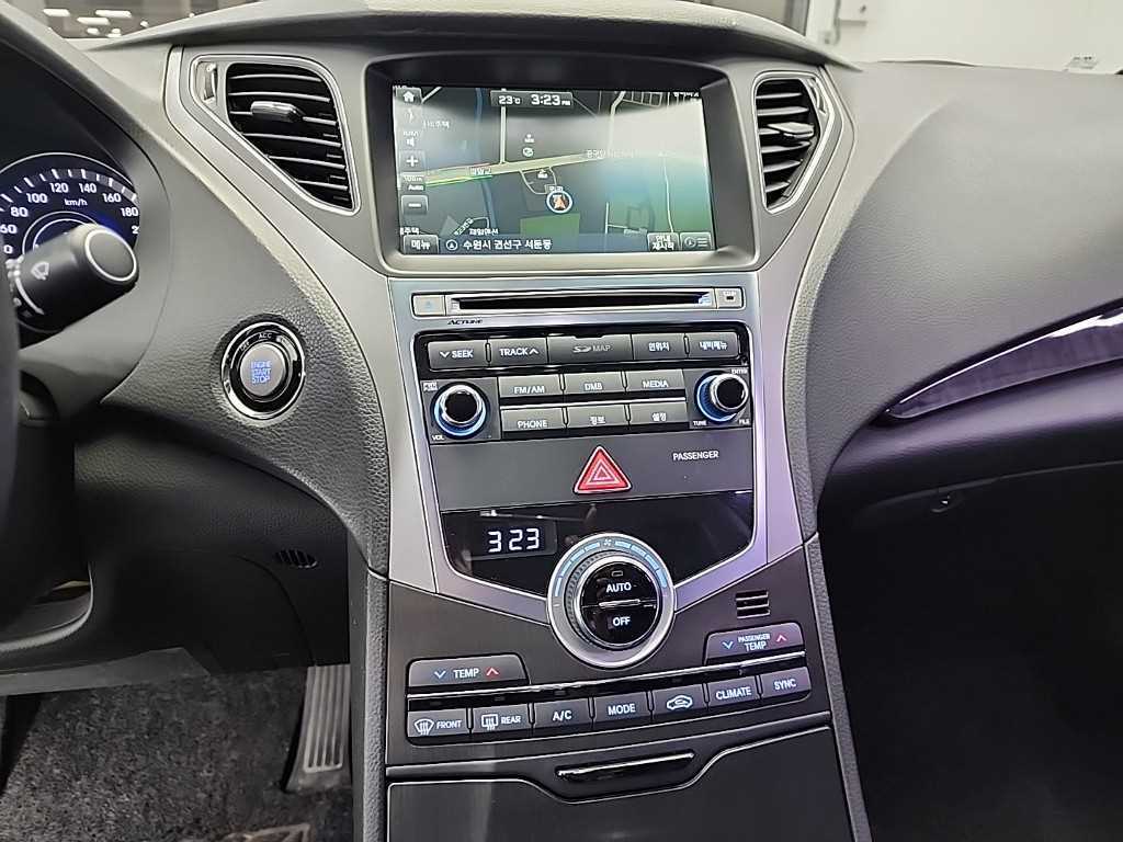 HYUNDAI Grandeur - Vista 10