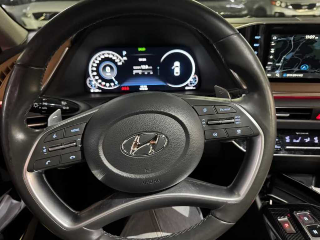 HYUNDAI Sonata - Vista 6