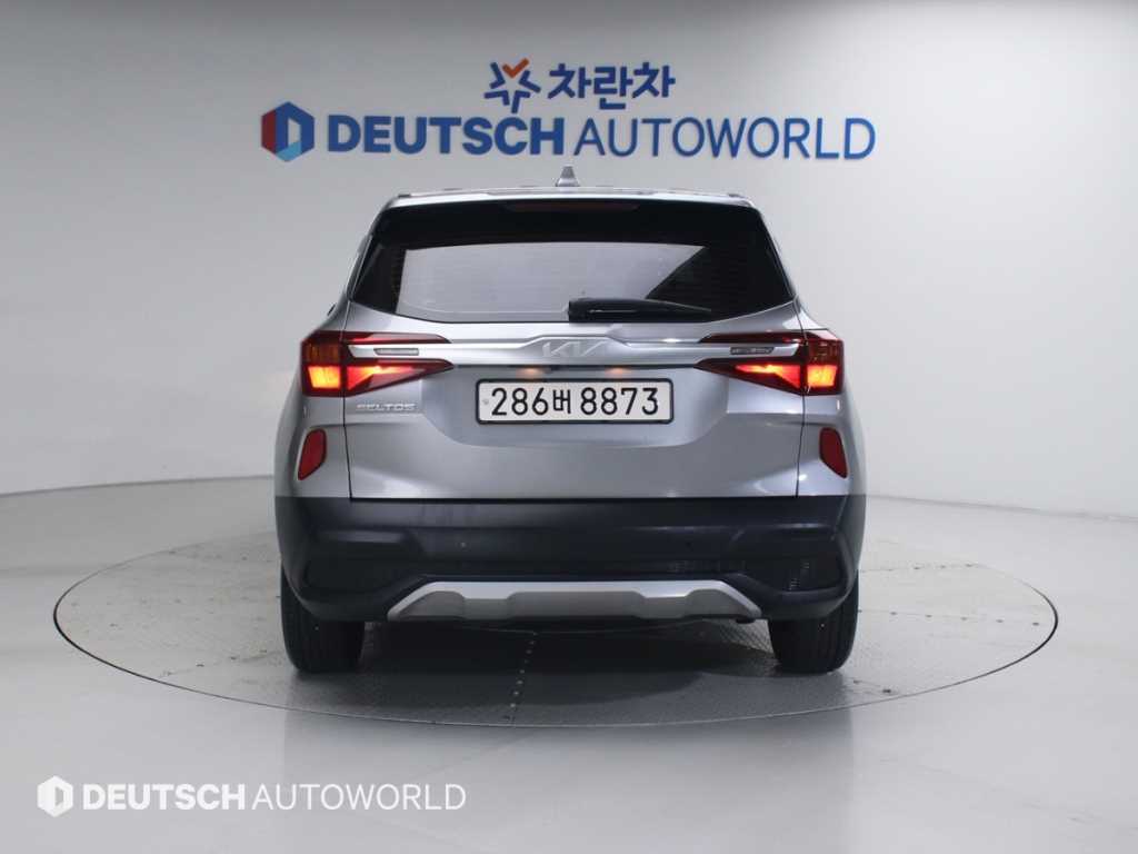 KIA Seltos - Vista 4