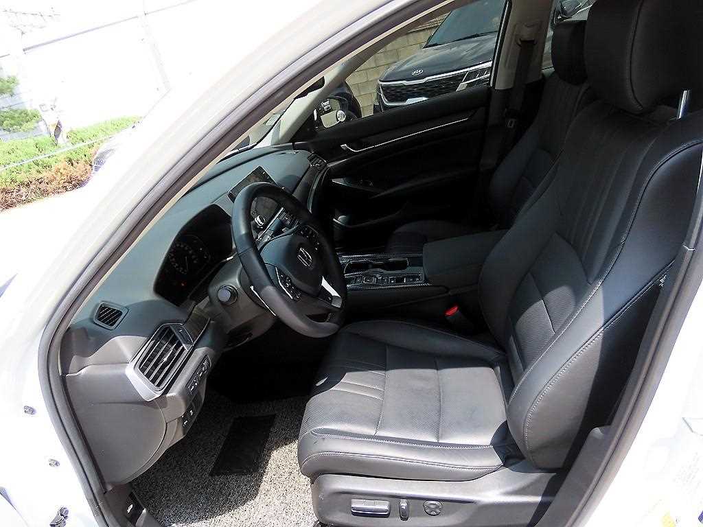 Honda Accord - Vista 5