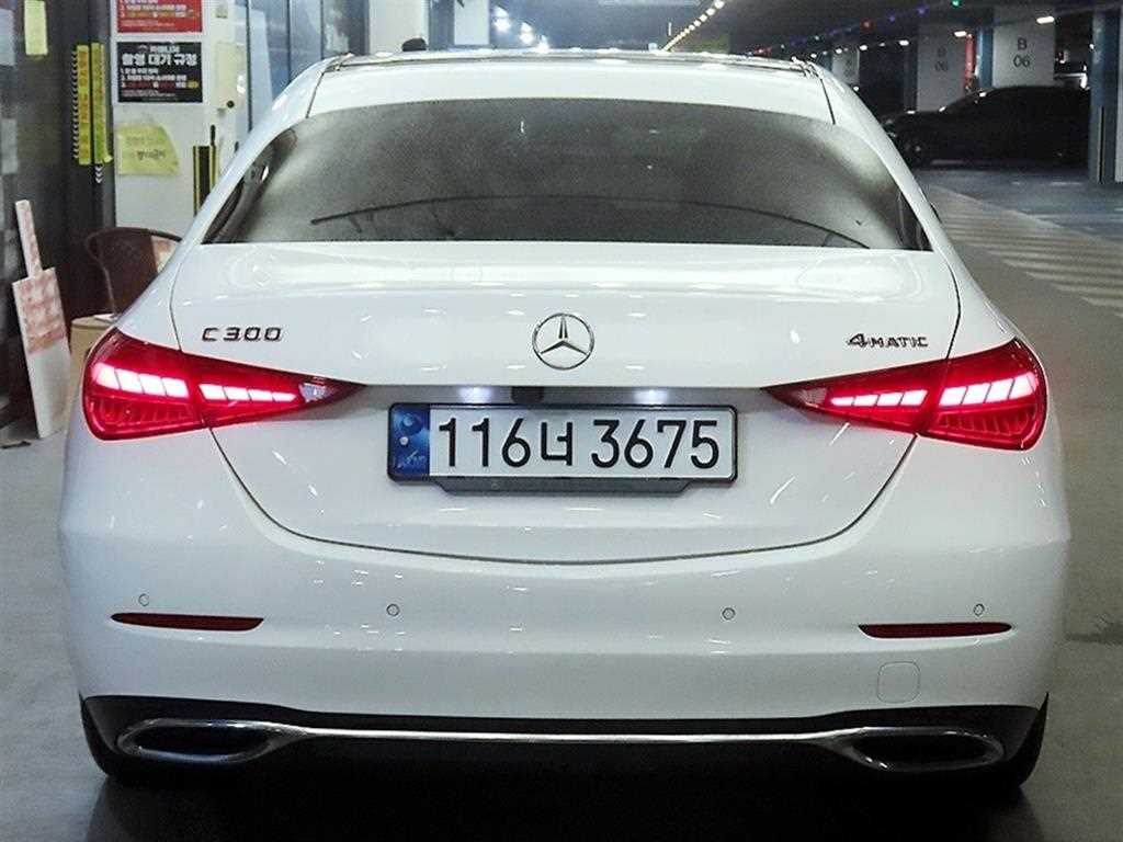 Mercedes Benz C Class - Vista 5