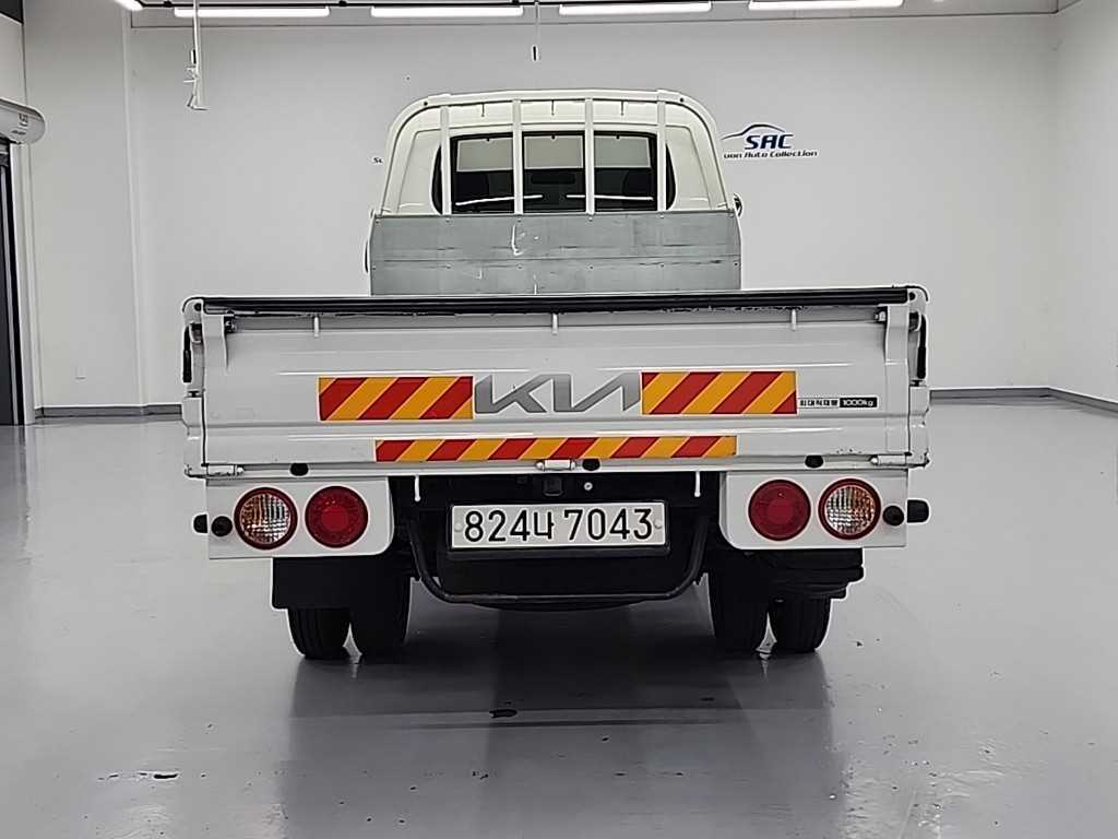 Small Truck Cargo (small) - Vista 3