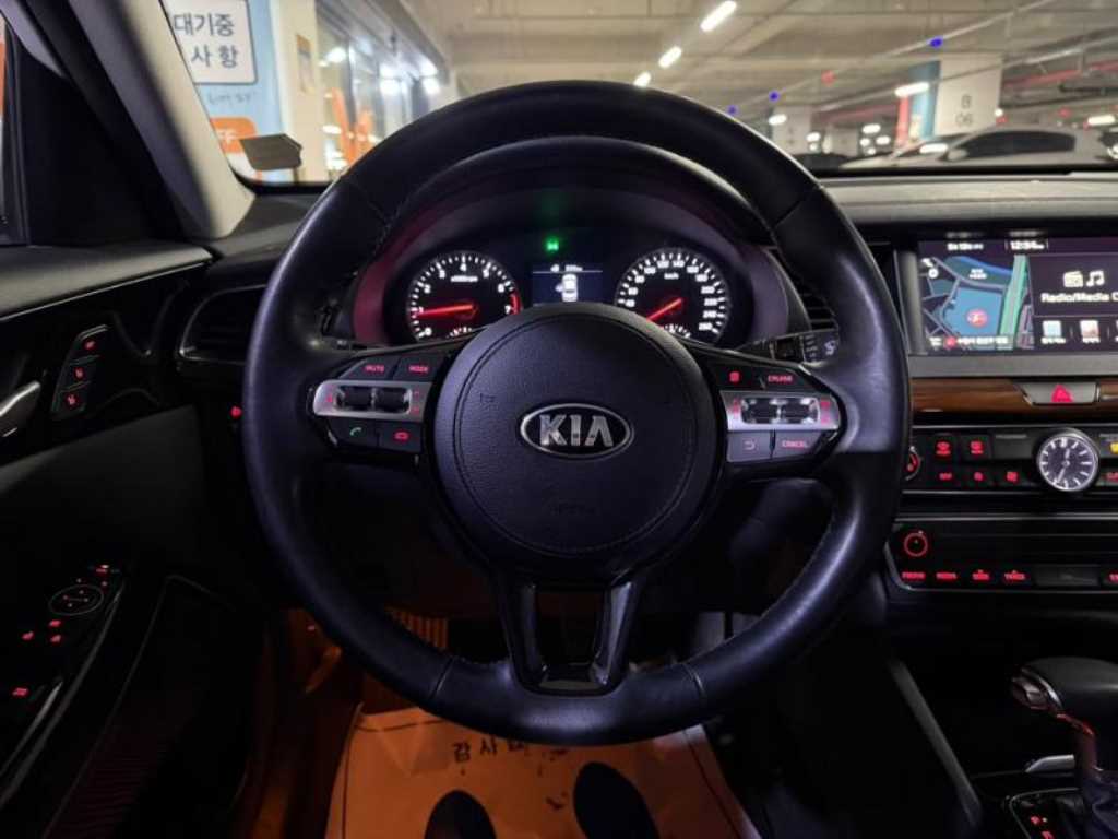 KIA K7 - Vista 8