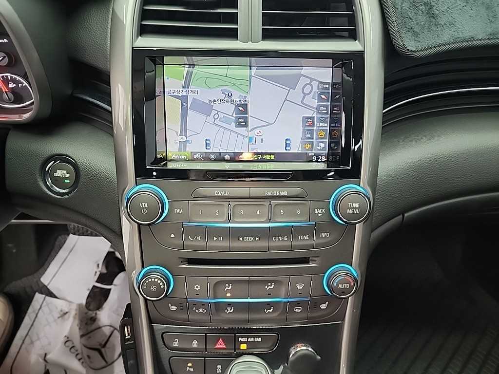 Chevrolet Malibu - Vista 10