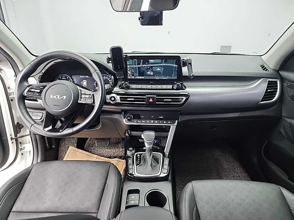 KIA Seltos - Vista 7
