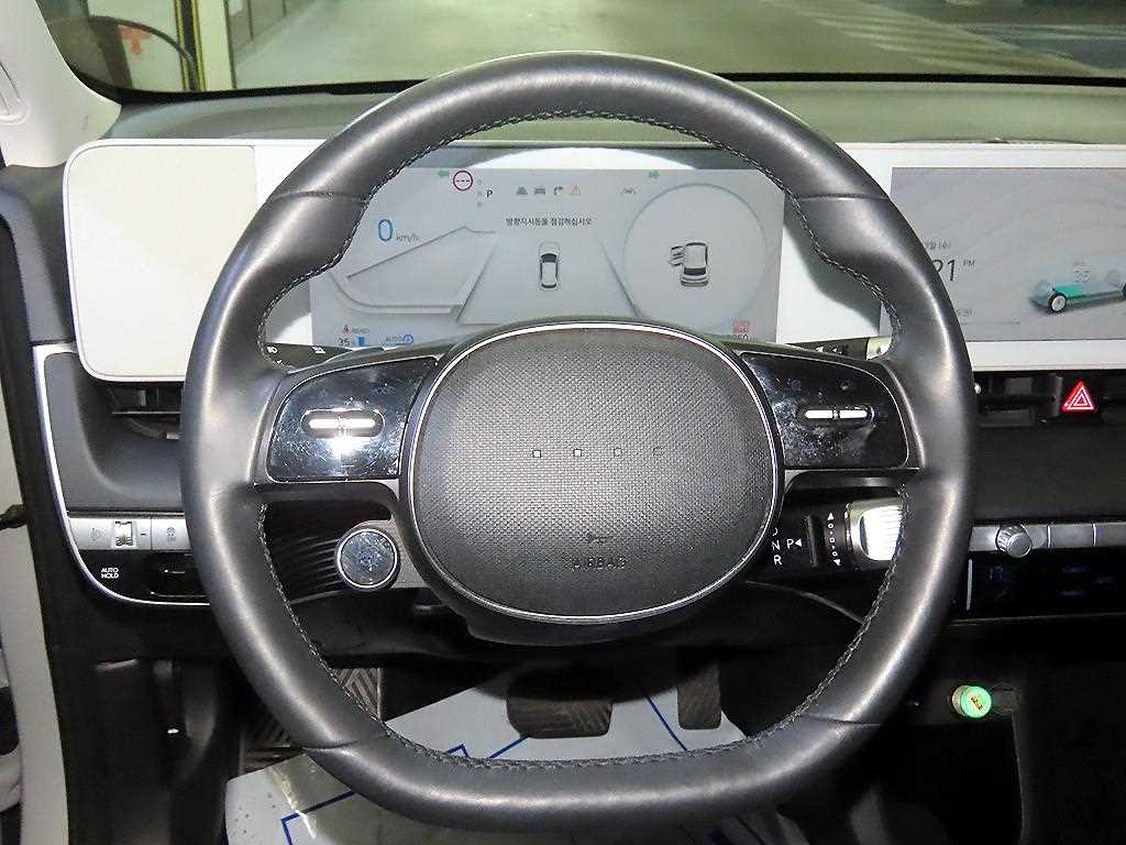 HYUNDAI Ioniq 5 - Vista 8