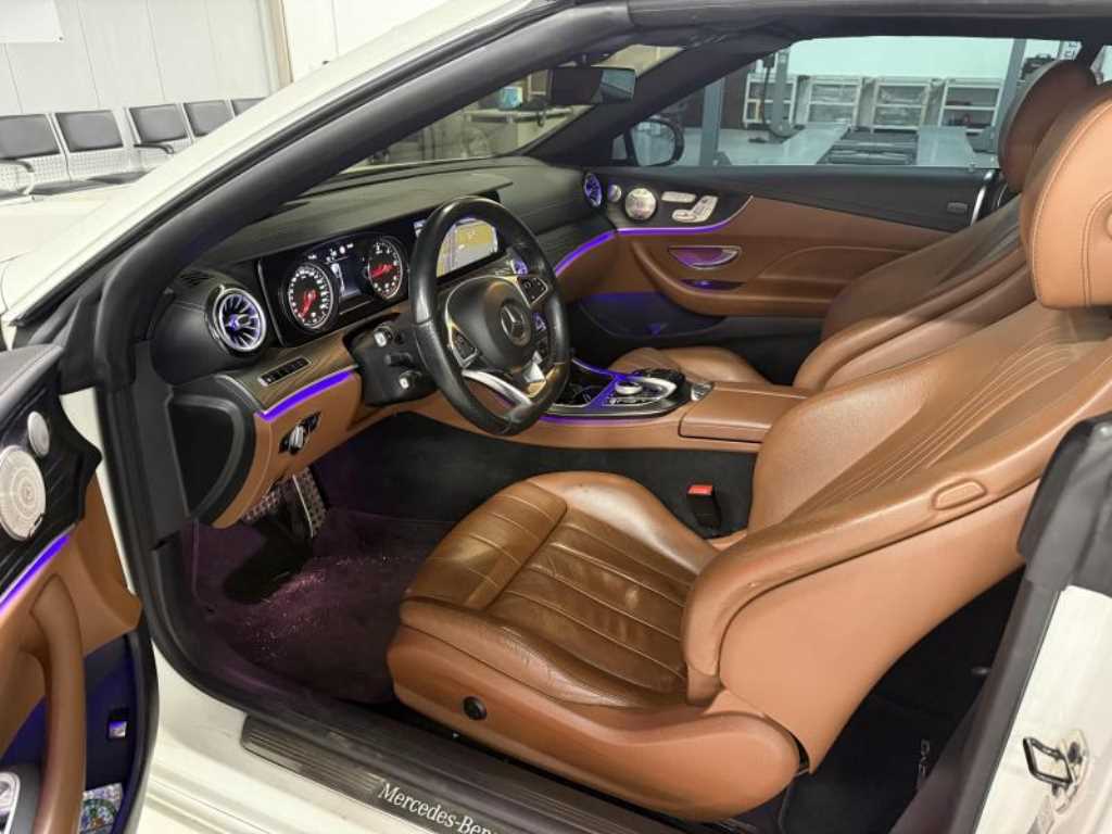 Mercedes Benz E class - Vista 5