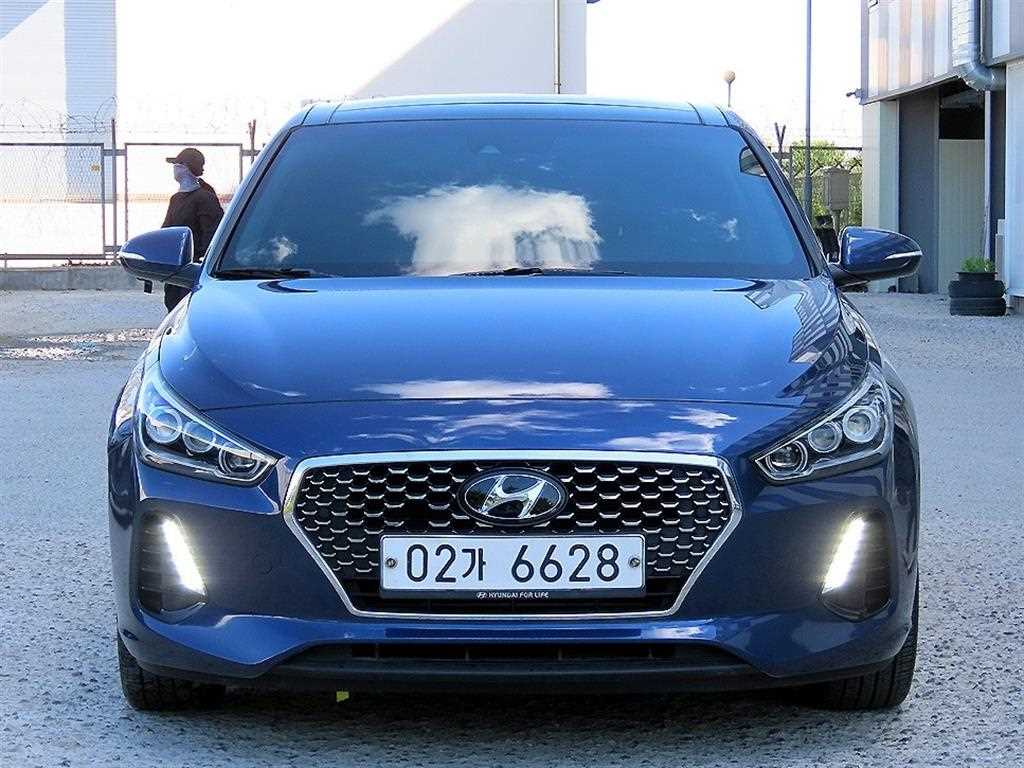 HYUNDAI i30 2018 Azul - Importación desde Corea - HF Imports Iquique - Foto 1