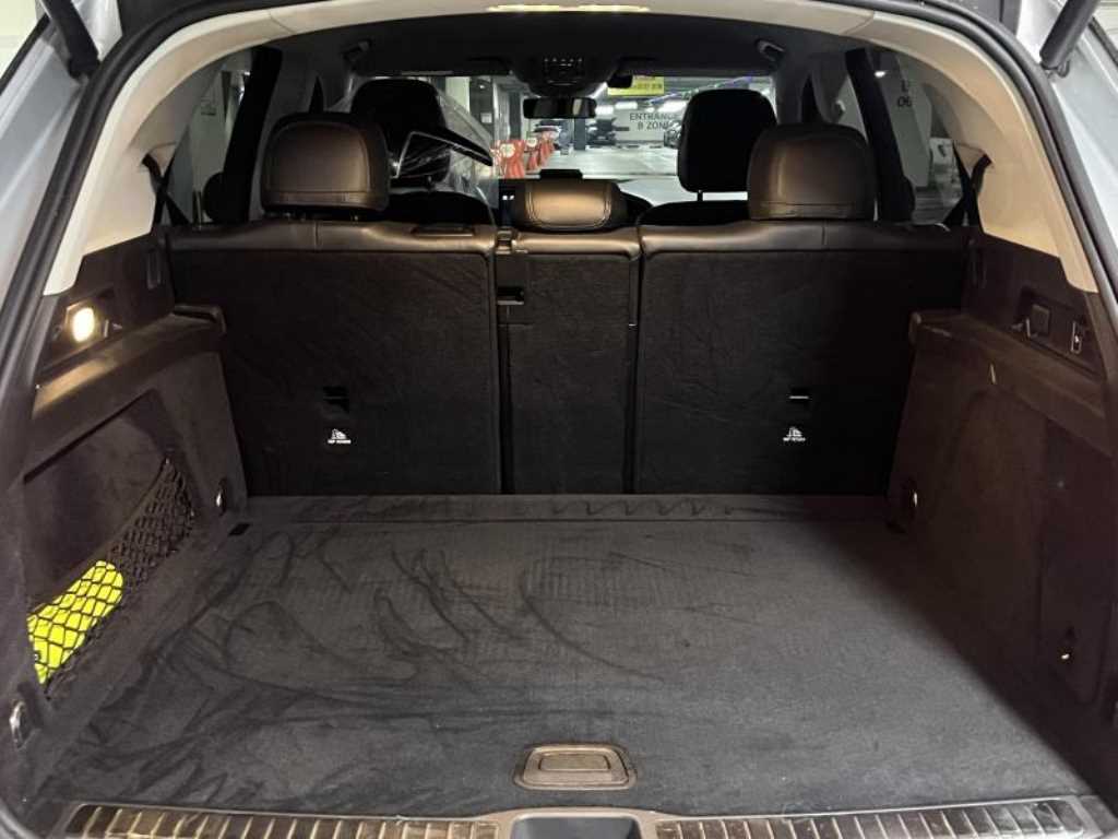 Mercedes Benz GLE Class - Vista 6