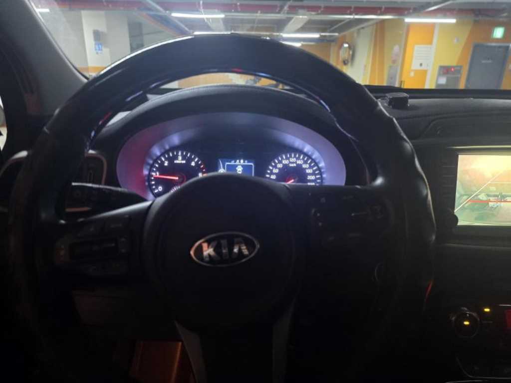 KIA Sorento - Vista 9