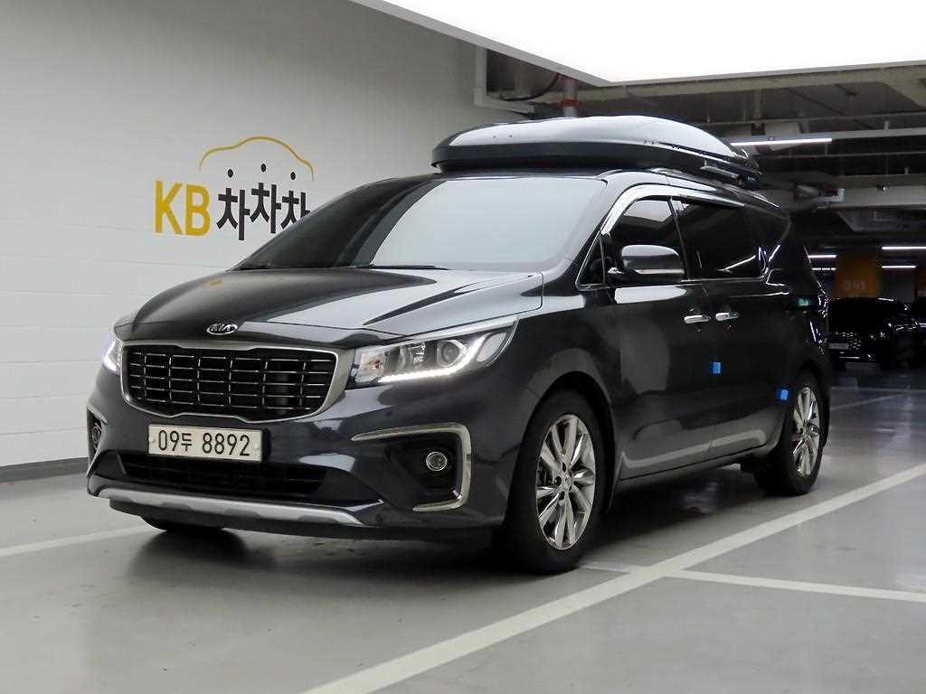 KIA Carnival - Vista 2