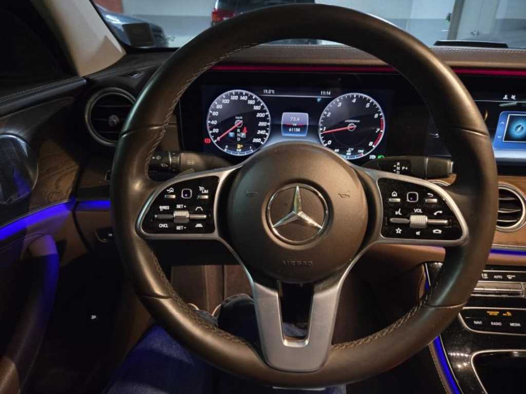 Mercedes Benz E class - Vista 6