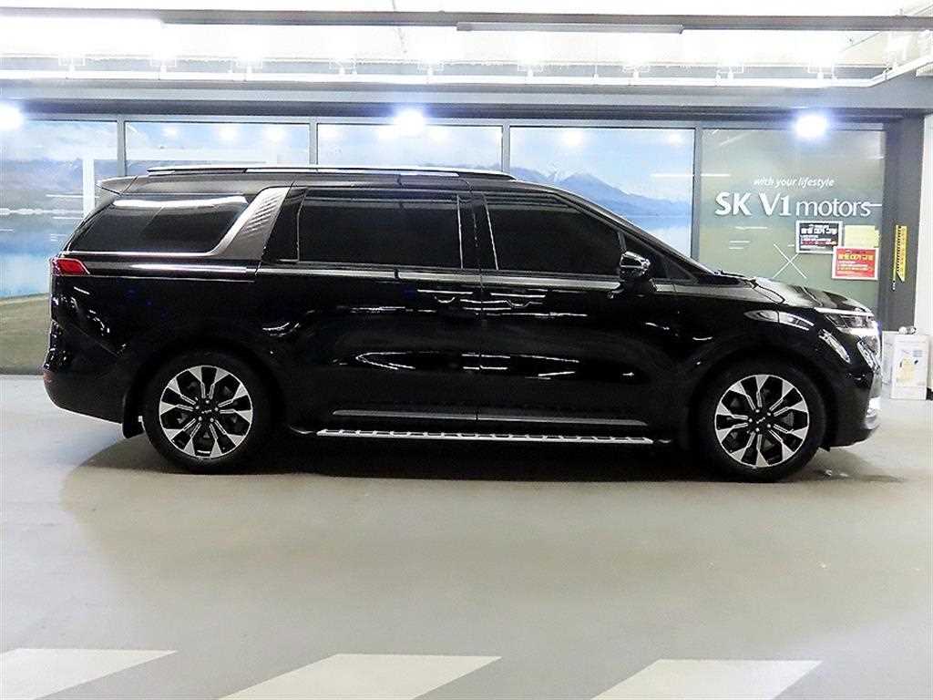 KIA Carnival - Vista 3
