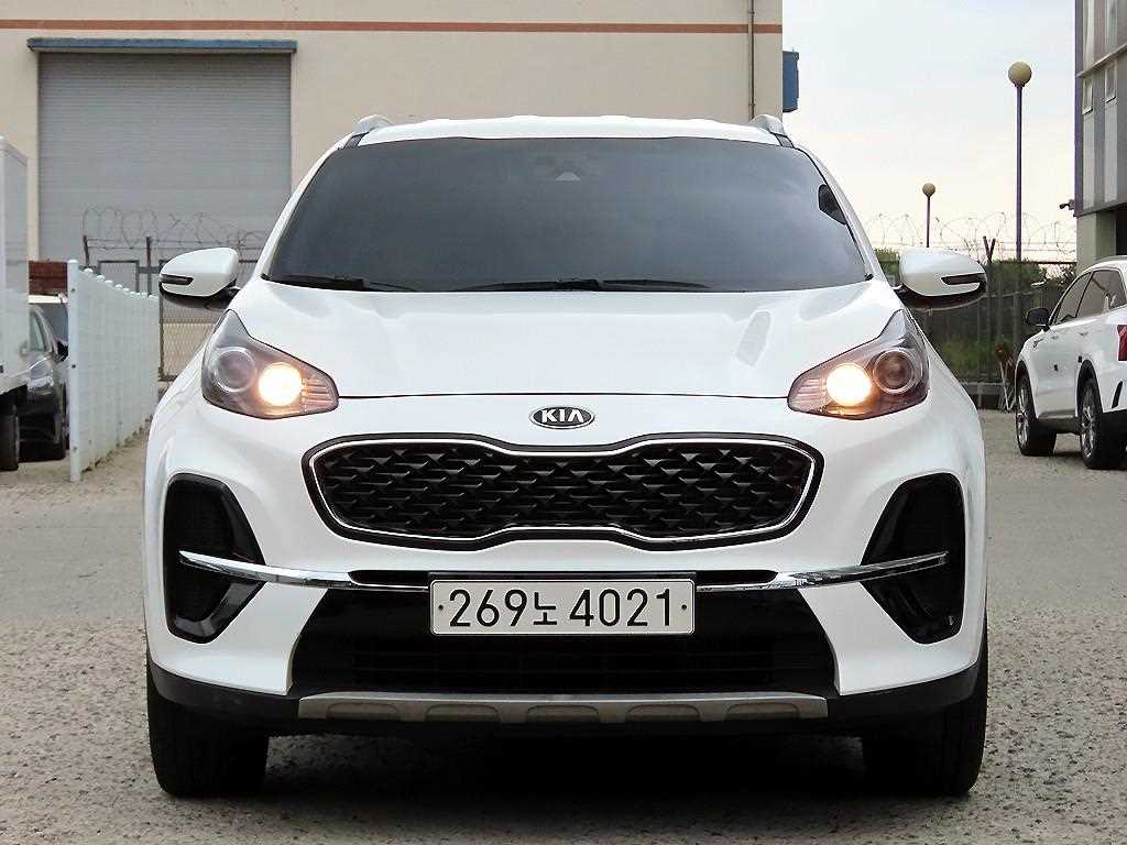 KIA Sportage 2022 Blanco - Importación desde Corea - HF Imports Iquique - Foto 1