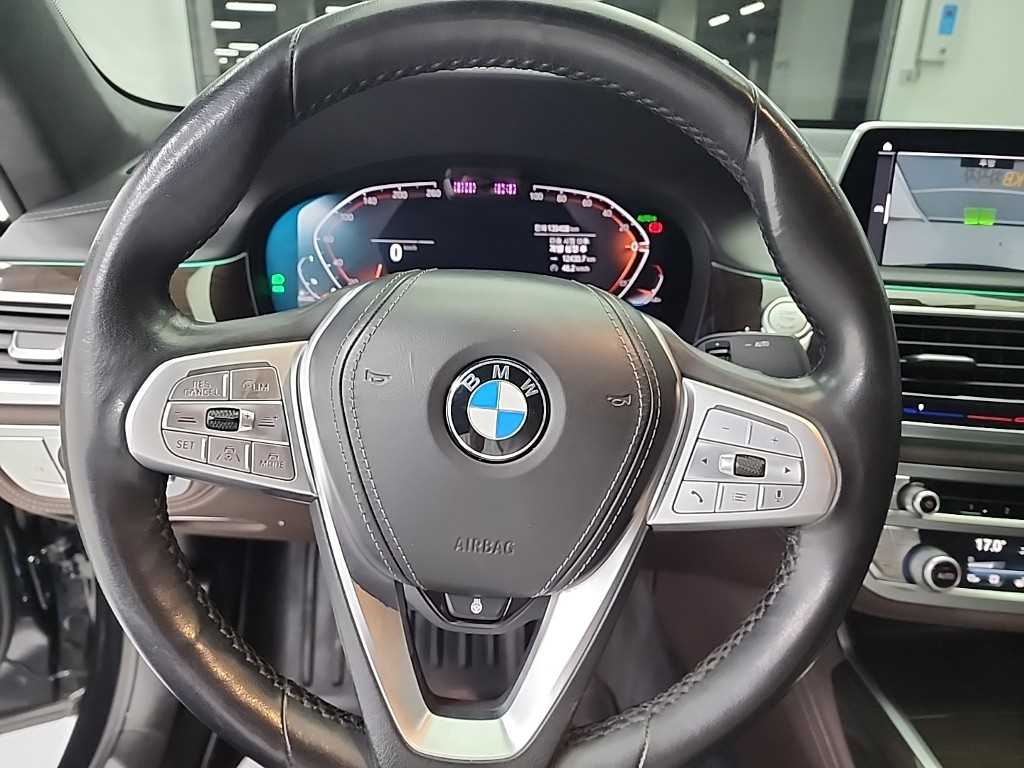 BMW 7 Series - Vista 9