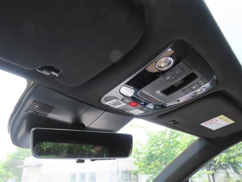KIA Sorento - Vista 10