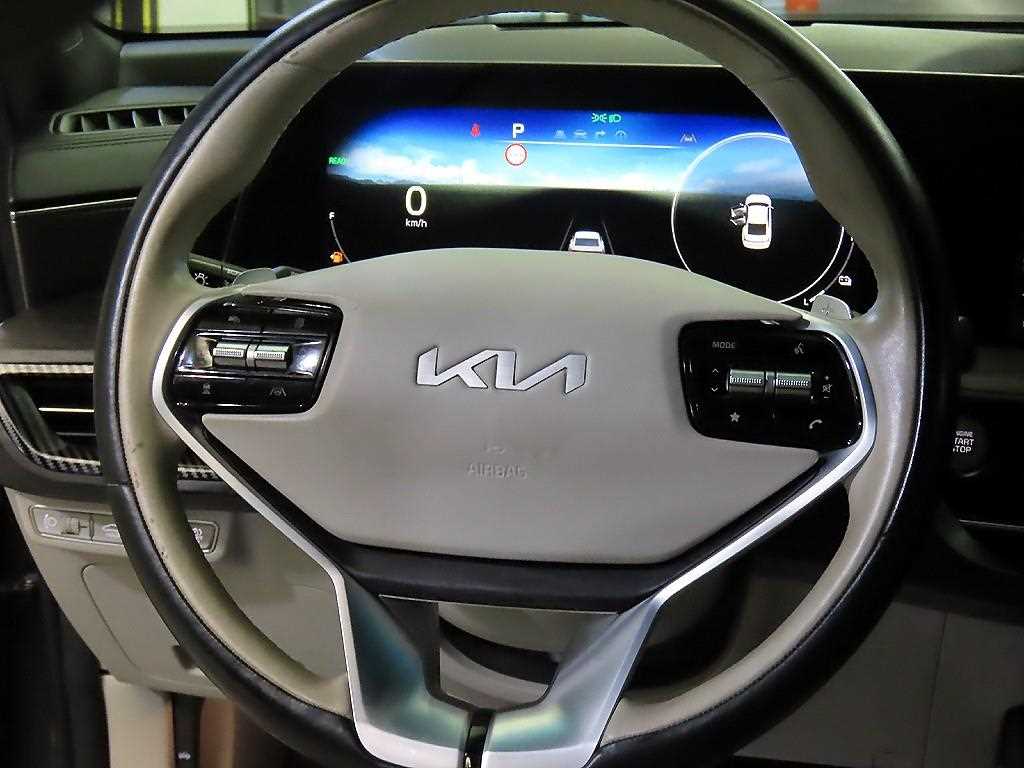 KIA K8 - Vista 8