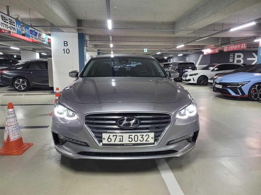 HYUNDAI Grandeur - Vista 2