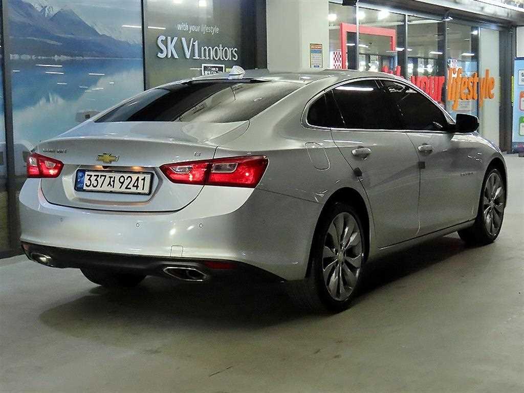 Chevrolet Malibu - Vista 4