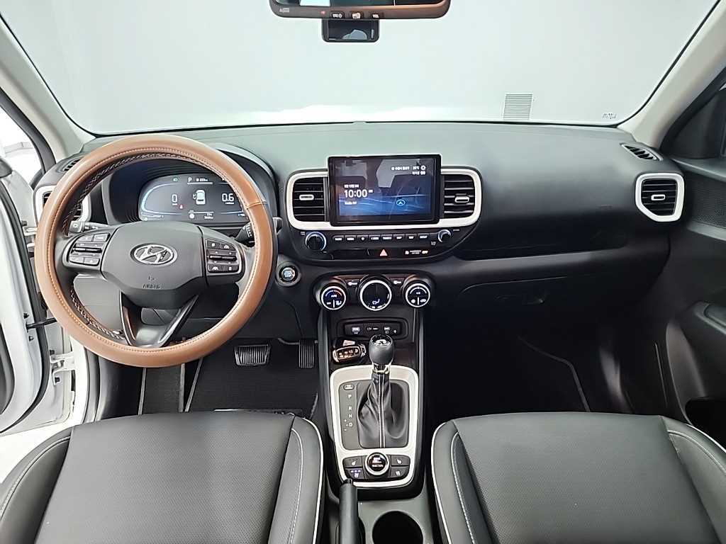 HYUNDAI Venue - Vista 7
