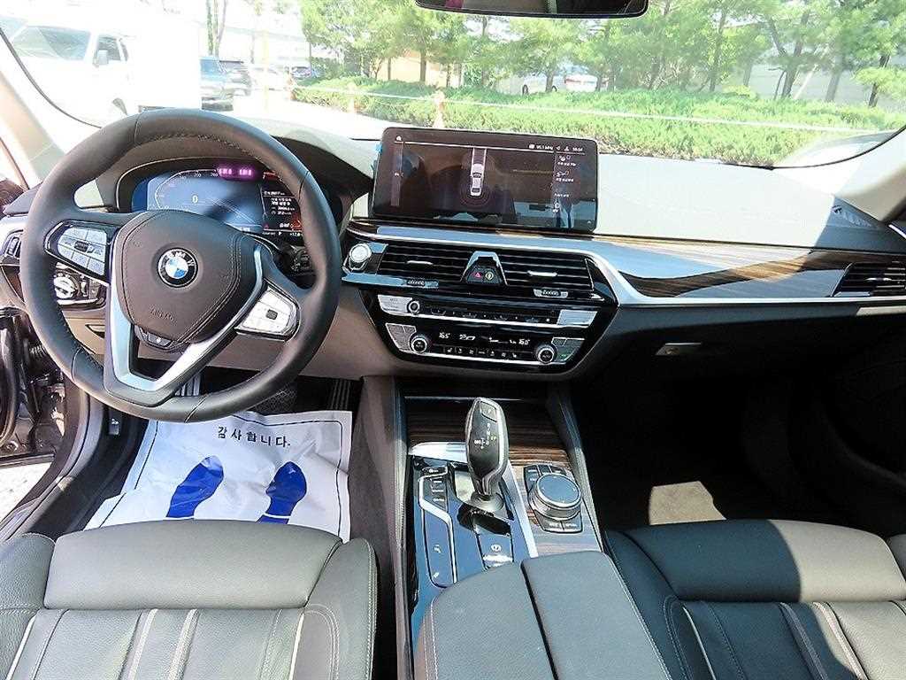 BMW 5 Series - Vista 7