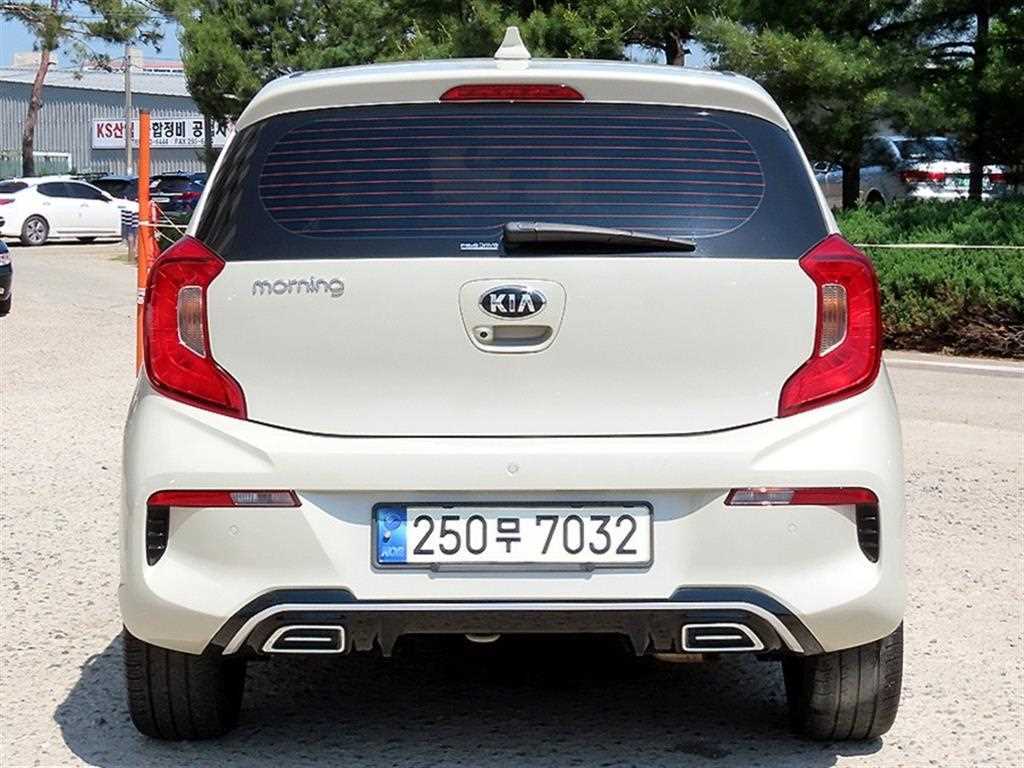 KIA Morning - Vista 4
